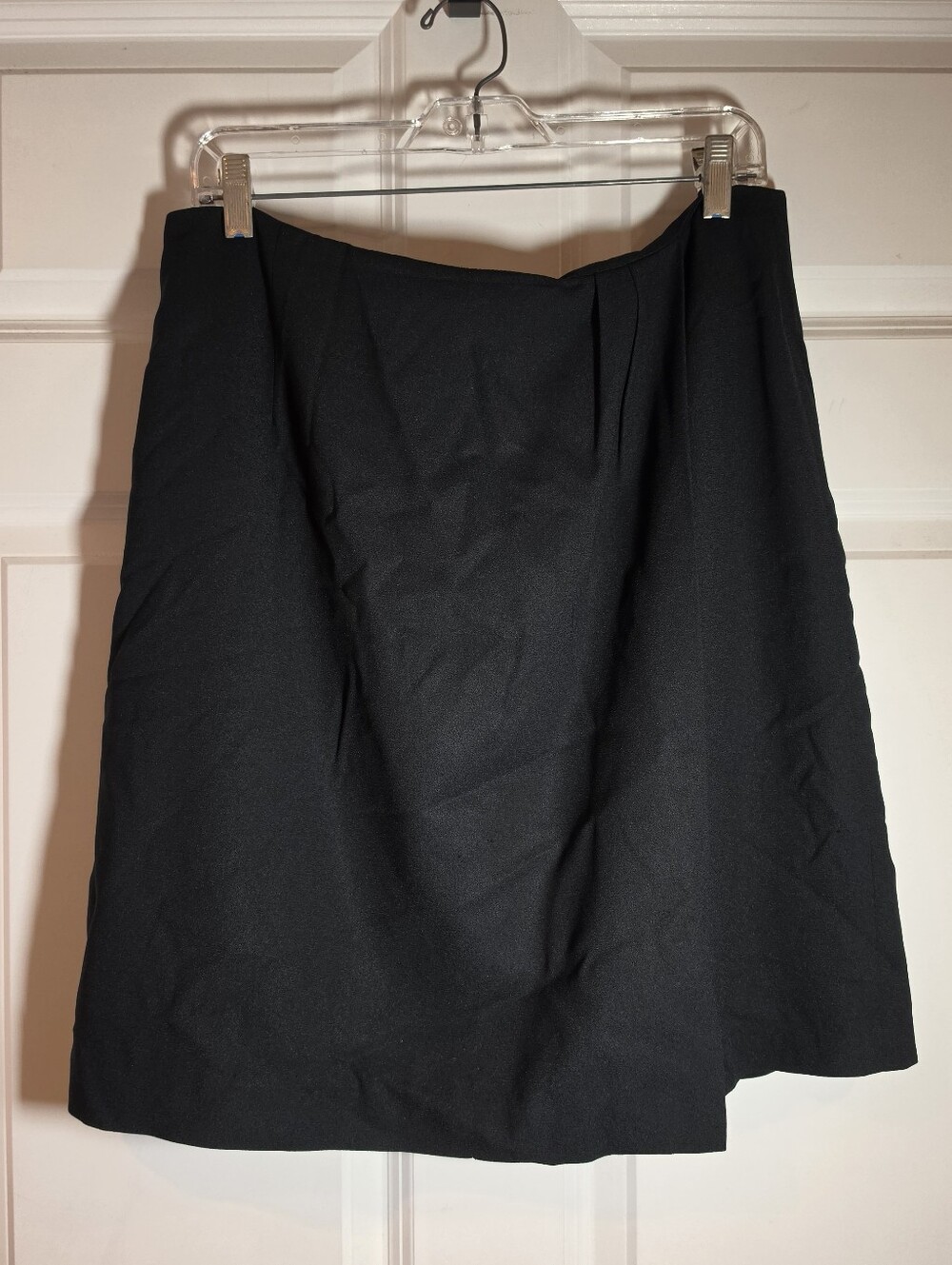 Chaus Classic Black Women's Dress Skirt Zip Back Size 16